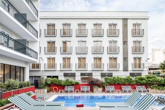 AQUA HOTEL BERTRAN PARK